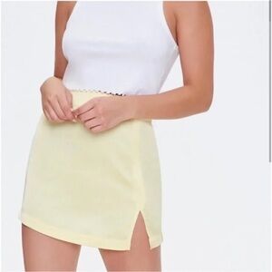 Forever 21 Satin High Waisted Mini Skirt in Light Green | M | NWT